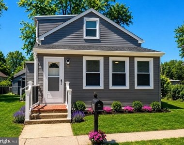 383 Johnson Avenue - Photo Thumbnail 1
