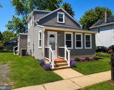 383 Johnson Avenue - Photo Thumbnail 3