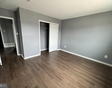 32 Edgewater Avenue - Photo Thumbnail 11