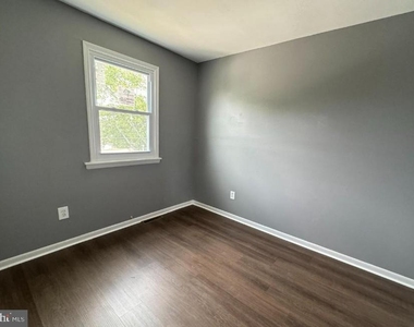 32 Edgewater Avenue - Photo Thumbnail 9