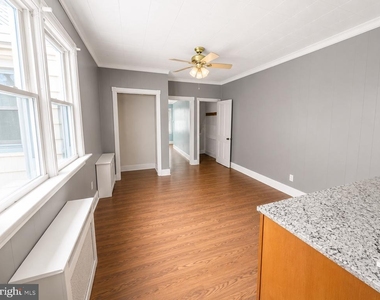 403 Wood Street - Photo Thumbnail 4