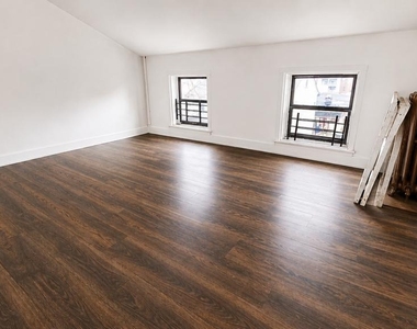 46 E Union Street - Photo Thumbnail 12