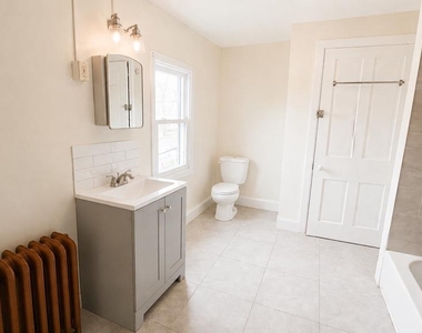 46 E Union Street - Photo Thumbnail 1