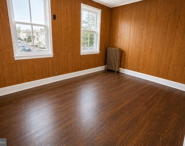 46 E Union Street - Photo Thumbnail 8
