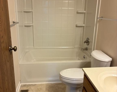1537 Violet Drive - Photo Thumbnail 8