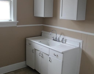 112 E Washington Street - Photo Thumbnail 10