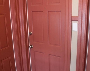 112 E Washington Street - Photo Thumbnail 3