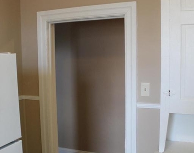 112 E Washington Street - Photo Thumbnail 14