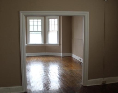112 E Washington Street - Photo Thumbnail 6
