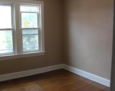 112 E Washington Street - Photo Thumbnail 23
