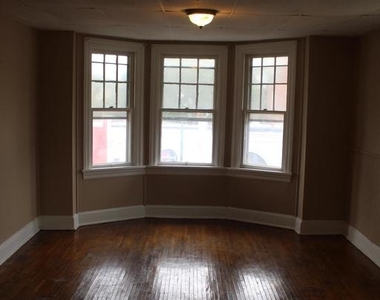 112 E Washington Street - Photo Thumbnail 8