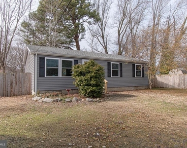 101 Brooks Lane - Photo Thumbnail 23