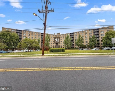3450 Toledo Terrace - Photo Thumbnail 3