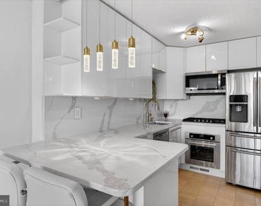 5225 Pooks Hill Road - Photo Thumbnail 7