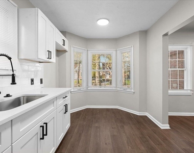 10042 Grayton Street - Photo Thumbnail 4