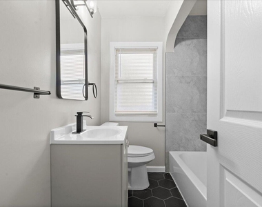 10042 Grayton Street - Photo Thumbnail 10