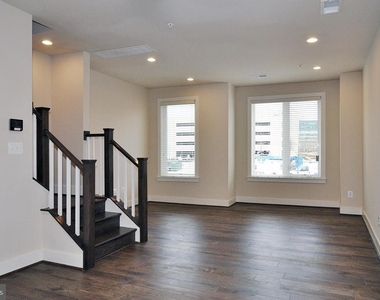 6680 Eames Way - Photo Thumbnail 10