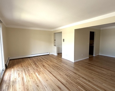 1209 Island Drive - Photo Thumbnail 3