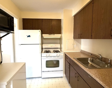1209 Island Drive - Photo Thumbnail 6