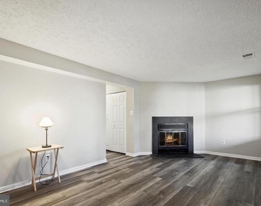 704 Suffield Drive - Photo Thumbnail 17