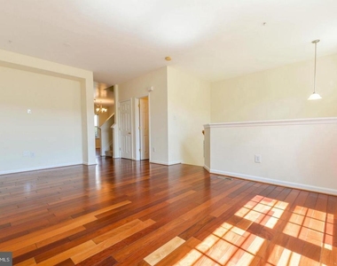 5915 Trumpet Sound Court - Photo Thumbnail 3