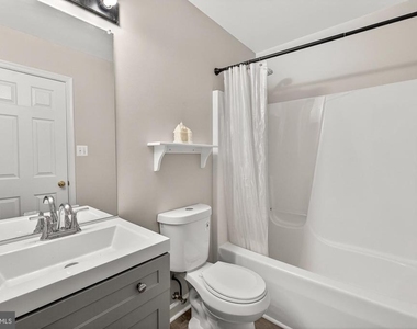 2572 Carrington Way - Photo Thumbnail 6