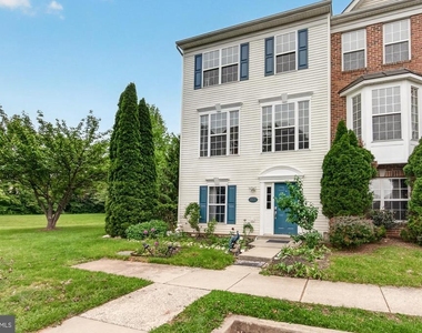 2572 Carrington Way - Photo Thumbnail 1