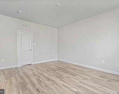5907 Garden Walk Drive - Photo Thumbnail 19