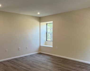 439 Terry Court - Photo Thumbnail 2