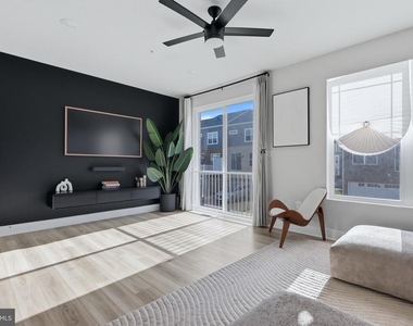 6894 Barrowfield Pl - Photo Thumbnail 4