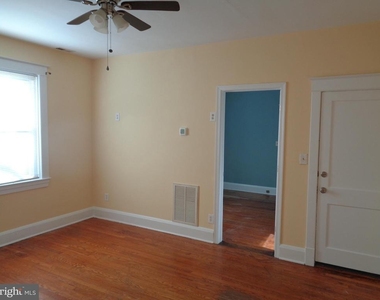 2800 Linwood - Photo Thumbnail 1