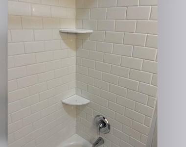 2800 Linwood - Photo Thumbnail 11
