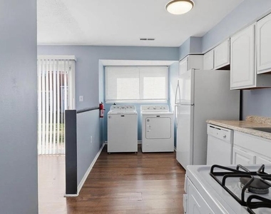 2612 Camberwell Court - Photo Thumbnail 2