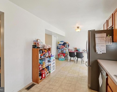 7206 Rutherford Green Circle - Photo Thumbnail 21