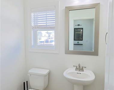 145 Easy Street - Photo Thumbnail 4