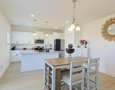 145 Easy Street - Photo Thumbnail 8