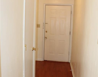 7805 Gallant Ridge Drive - Photo Thumbnail 2
