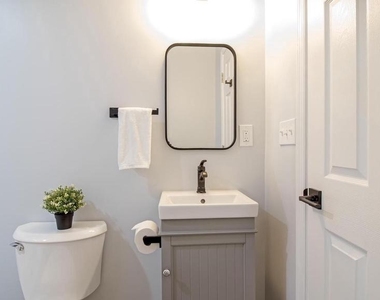 304 S Wolfe Street - Photo Thumbnail 12
