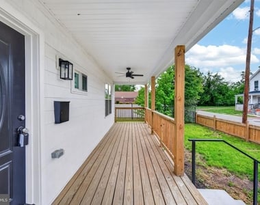 5306 Ethelbert Avenue - Photo Thumbnail 2