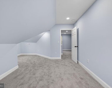5306 Ethelbert Avenue - Photo Thumbnail 32