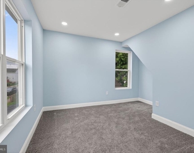 5306 Ethelbert Avenue - Photo Thumbnail 20