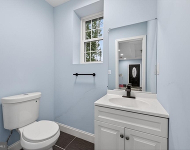 5306 Ethelbert Avenue - Photo Thumbnail 9