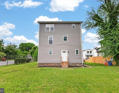 5306 Ethelbert Avenue - Photo Thumbnail 37