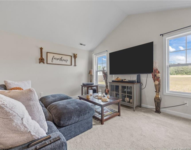 157 Presley Street - Photo Thumbnail 20