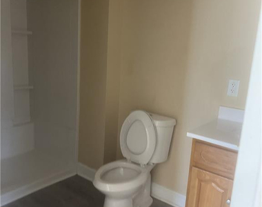209 Godwin Street - Photo Thumbnail 5