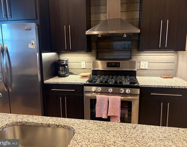 17 N East Avenue - Photo Thumbnail 5