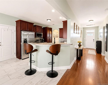 3541 Castlefield Lane - Photo Thumbnail 5