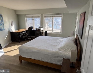 7044 Harbour Village Court - Photo Thumbnail 3