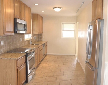 93 Great Lake Drive - Photo Thumbnail 5