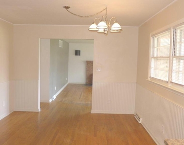 93 Great Lake Drive - Photo Thumbnail 4